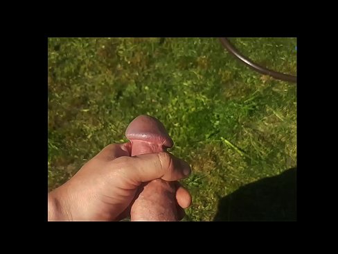 ❤️ Kuuma hottie saa vaaleanpunaista pilluaan nussittua ja kakkaa ruiskulla kesäpuutarhassa ❤️ Seksivideo at fi.myteporn.ru ﹏