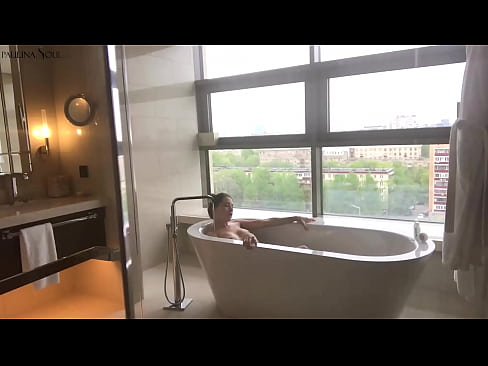 ❤️ Valtava babe runkkaa intohimoisesti pilluaan kylpyhuoneessa ❤️ Seksivideo at fi.myteporn.ru ﹏