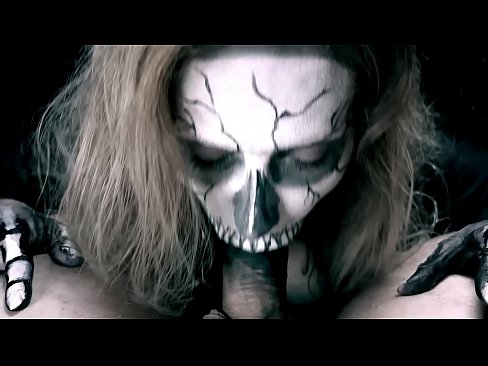 ❤️ Demonityttö imi munaa mustalla suullaan ja nielaisi spermaa. ❤️ Seksivideo at fi.myteporn.ru ﹏